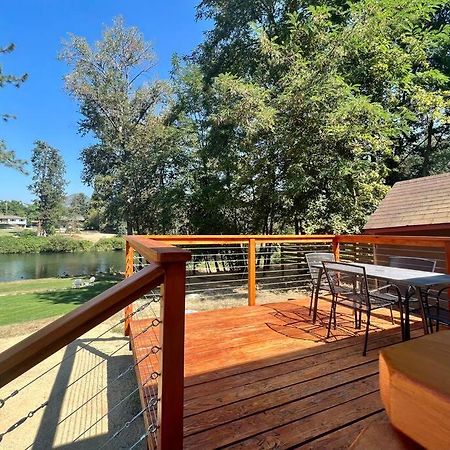 Deluxe Cabin 1 - Rogue River Resort Grants Pass Bagian luar foto